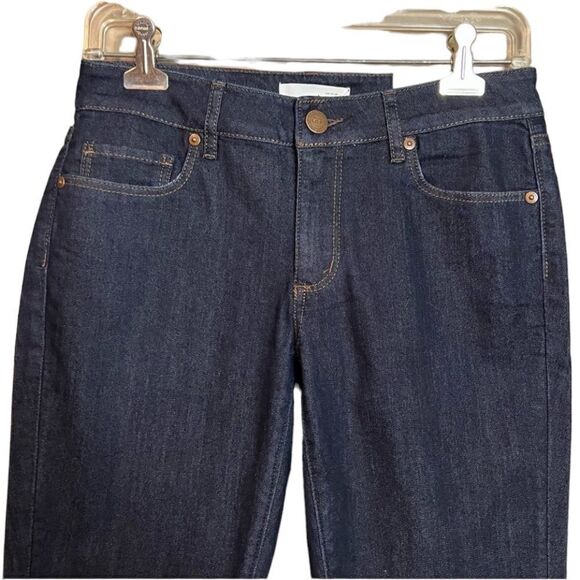 NWT! Loft dark wash curvy skinny jeans. - Picture 2 of 11